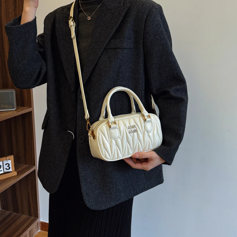 Women Luxury High End Leather  - Luxury Lifestyle Handbags のレビューと価格