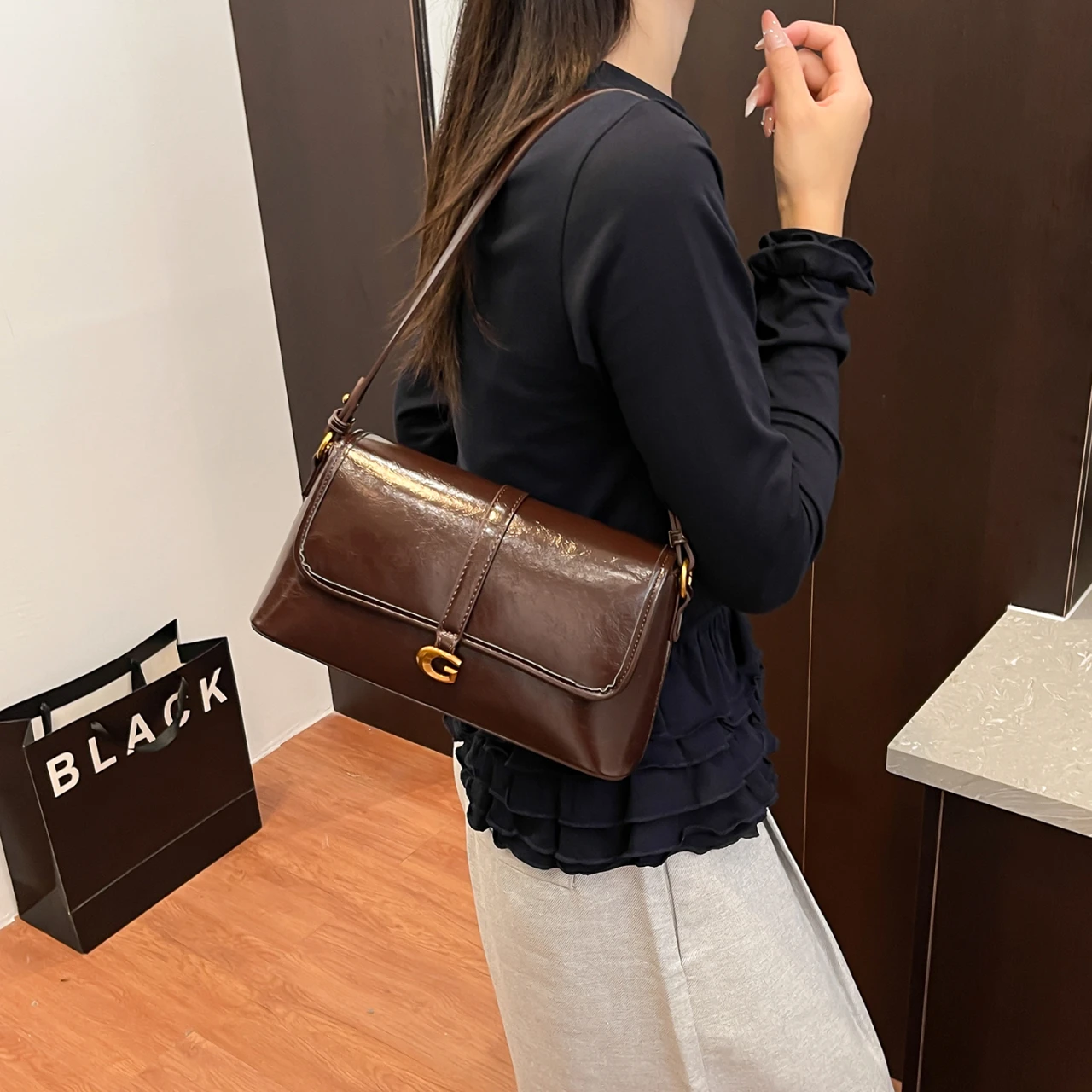 Women Luxury High End Leather  - Luxury Lifestyle Handbags のレビューと価格