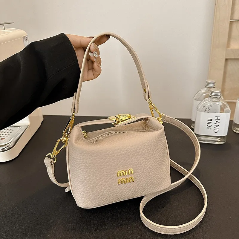 High End Women Luxury Leather  - Luxury Lifestyle Handbags のレビューと価格