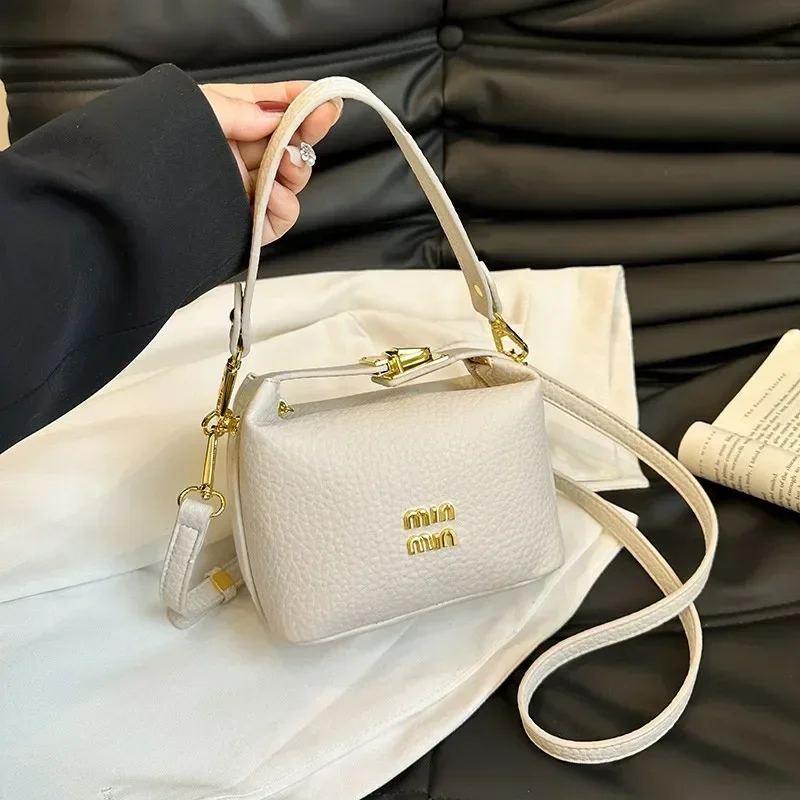 Elegant Women Luxury Leather F - Luxury Lifestyle Handbags のレビューと価格