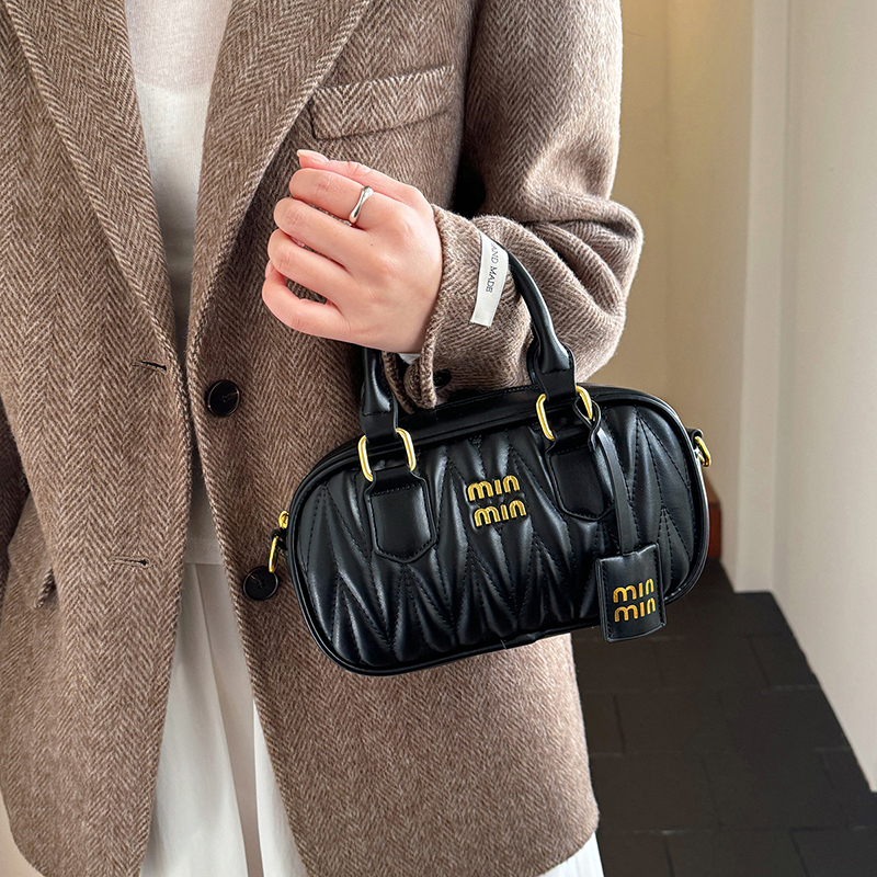 Women Luxury Elegant Leather F - Luxury Lifestyle Handbags のレビューと価格