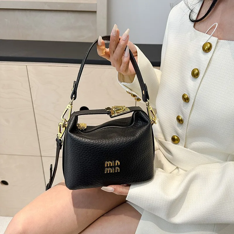 Elegant Women Luxury Leather F - Luxury Lifestyle Handbags のレビューと価格